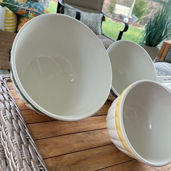 Certified Int. Corporation Italian Stoneware Bowl Set (3) - Picture 3 of 7